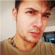 Clases de fotografía, historia del cine, producción audiovisual, realización audiovisual, documental, iluminación, arte y todo lo relacionado con la comunicación audiovisual